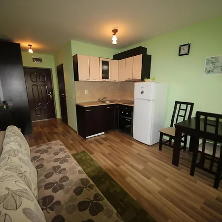 Amadeus Lux - Menada Апартхотел 3*